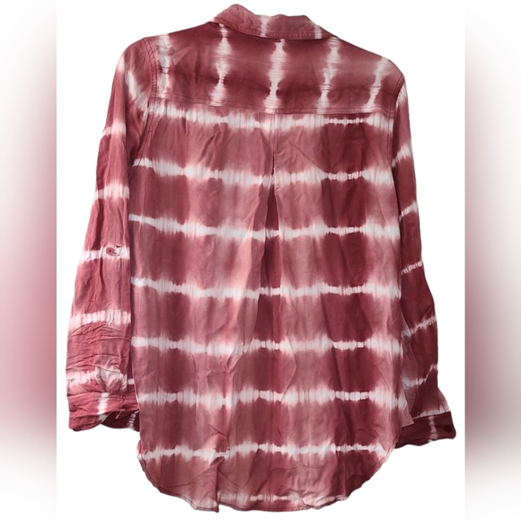 NWT Velvet Heart Tie Dye Button Down Shirt Women Size Medium - Picture 3 of 5